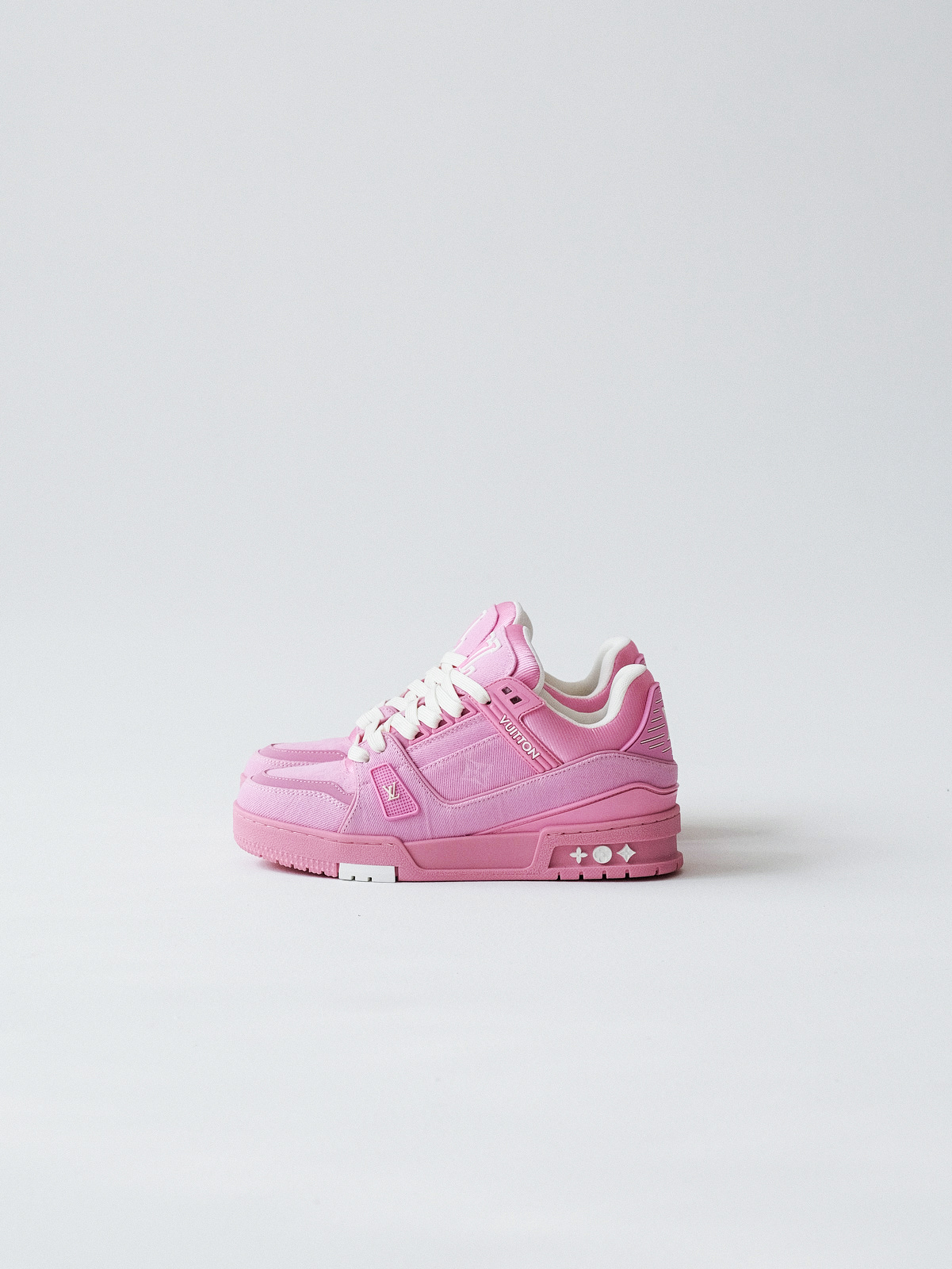 LOUIS VUITTON Trainer cow leather ladies pink.