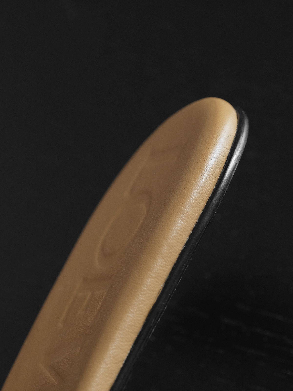 XX15-CG84黑+白+咖