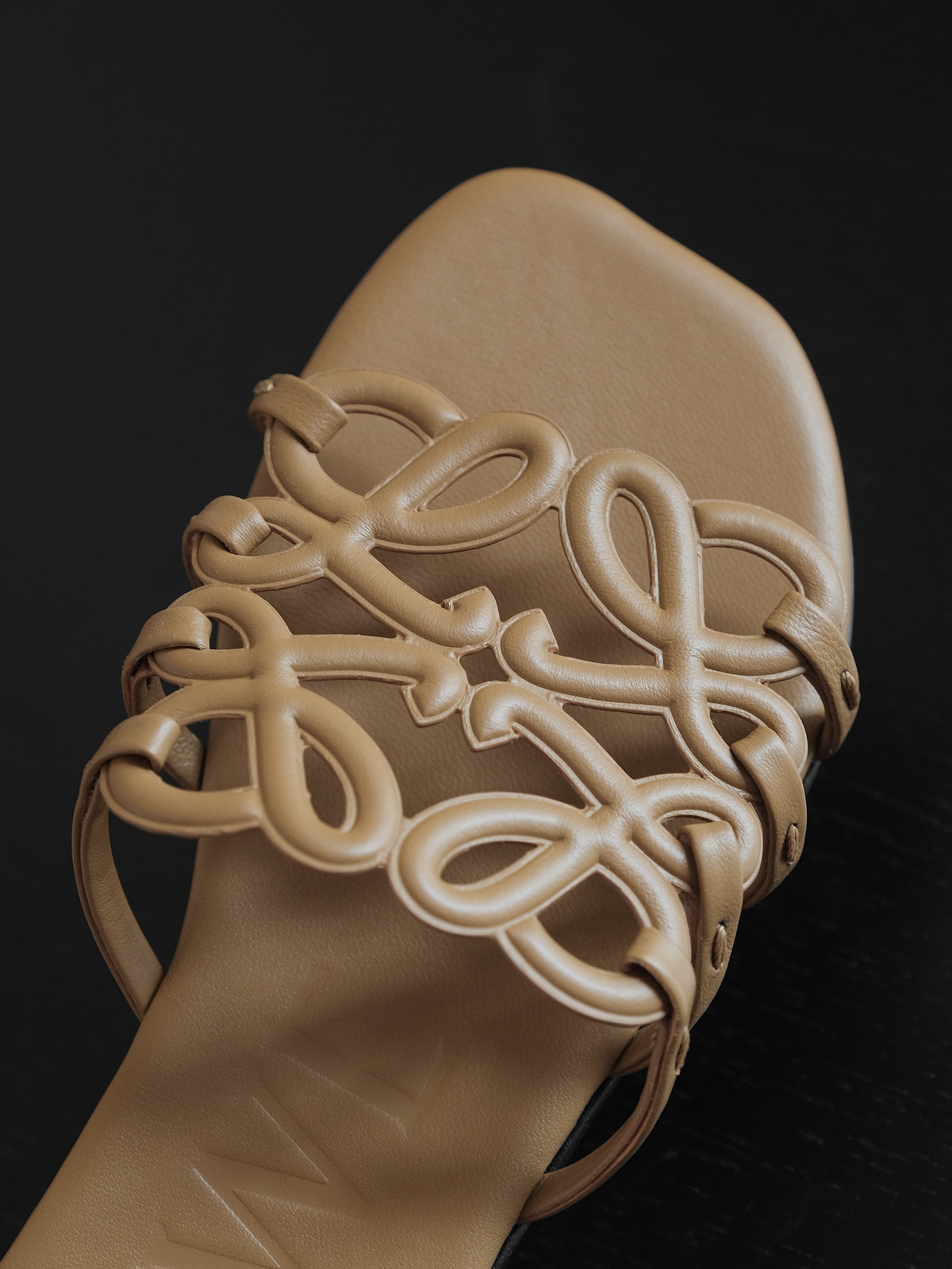 XX15-CG84黑+白+咖