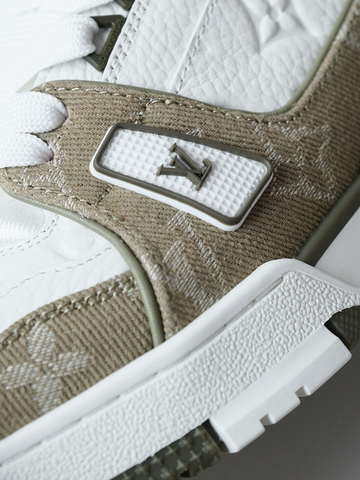 LOUIS VUITTON Trainer cow leather khaki green for men and women.