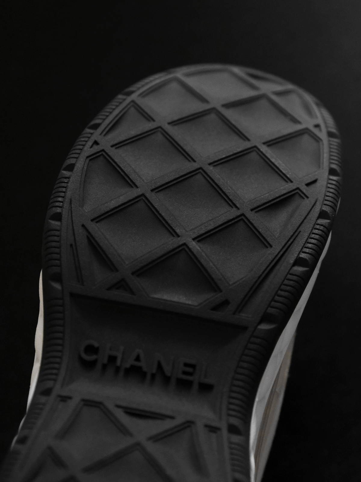Chanel~~ the latest sports shoes; dad shoes