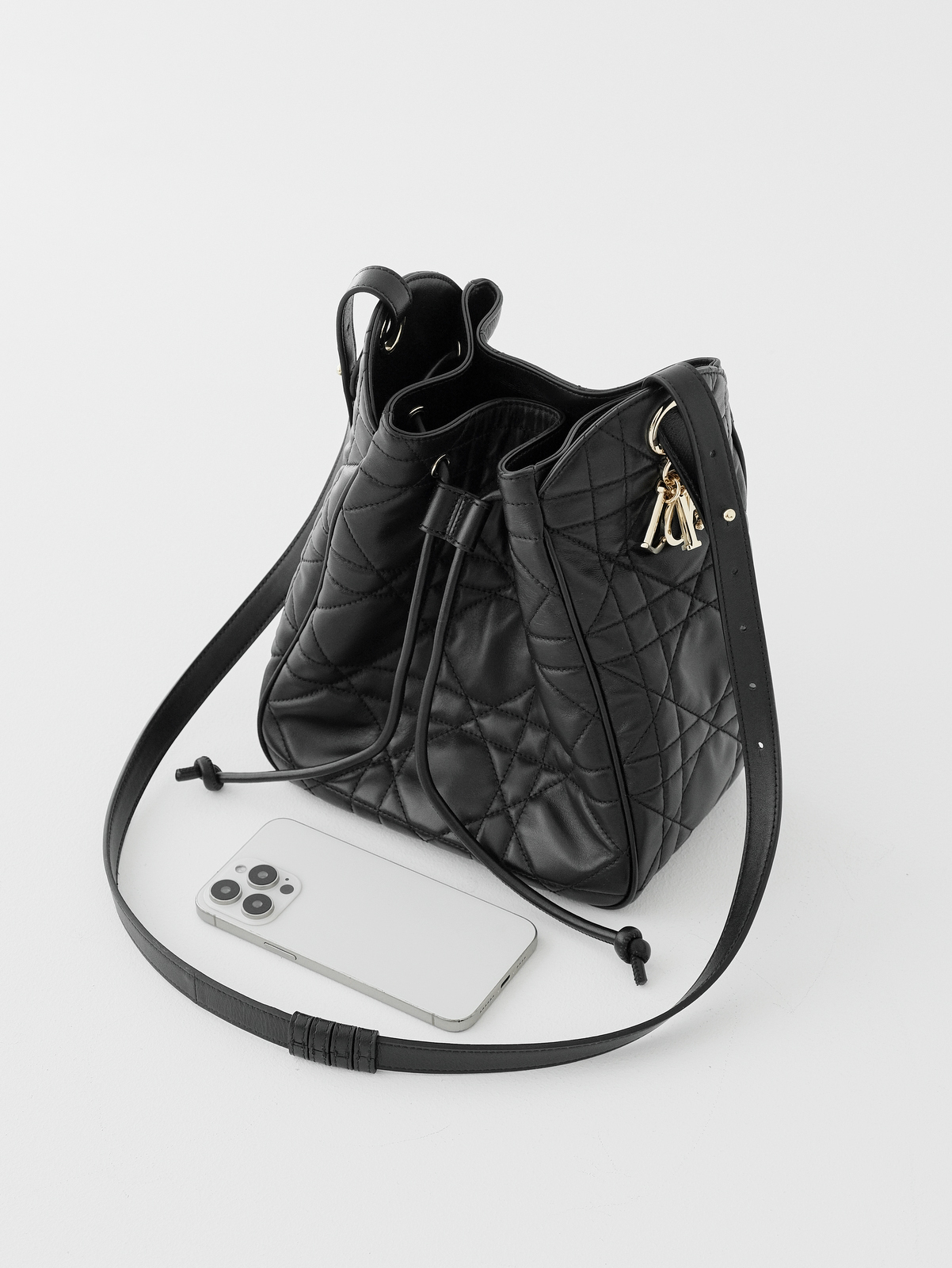 𝗗*𝗢𝗥 𝗗-𝗠𝗢𝗧𝗜𝗢𝗡  Black