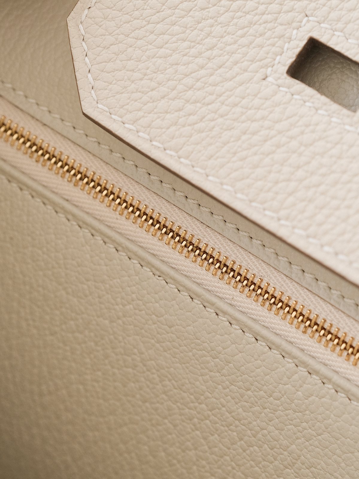 Hermes milkshake platinum buckle