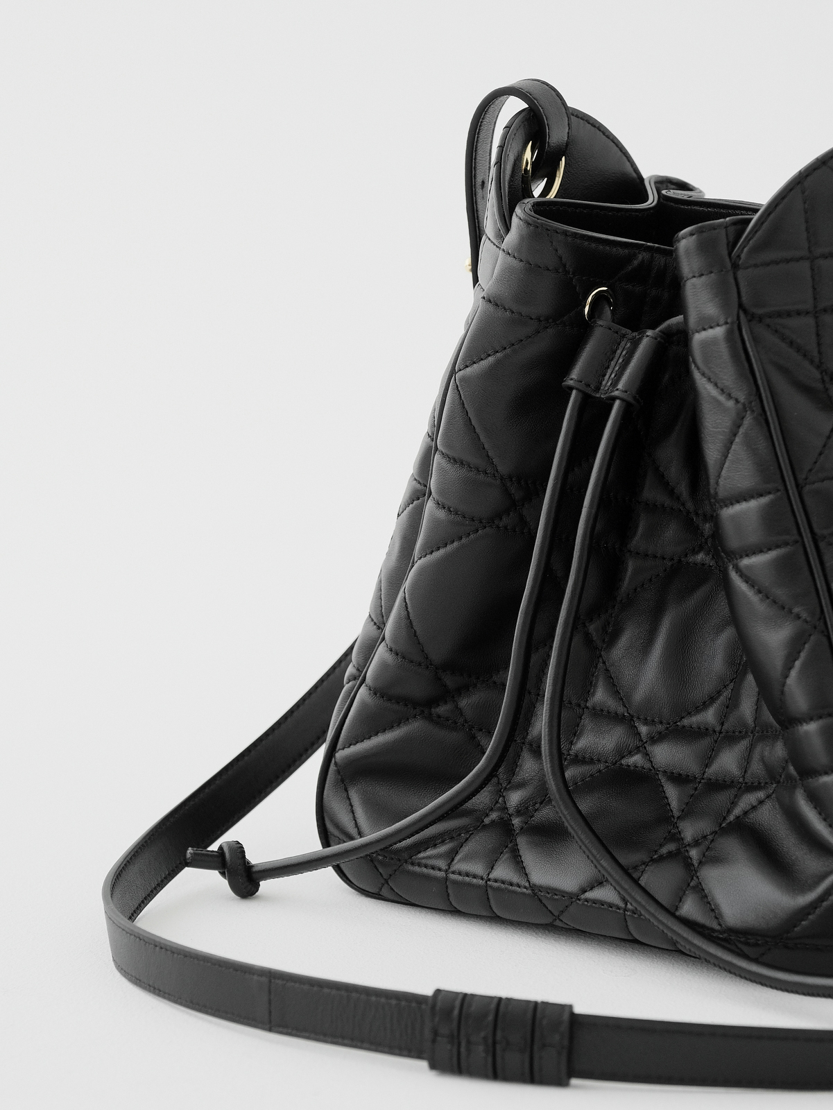 𝗗*𝗢𝗥 𝗗-𝗠𝗢𝗧𝗜𝗢𝗡  Black