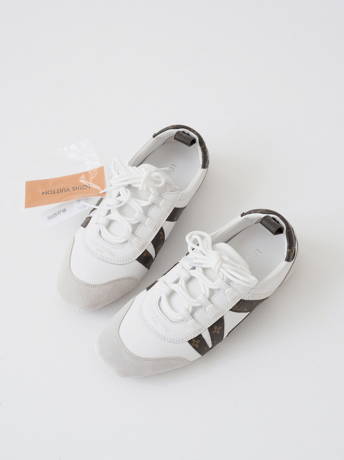 LOUIS  VUITTON Sneakerin