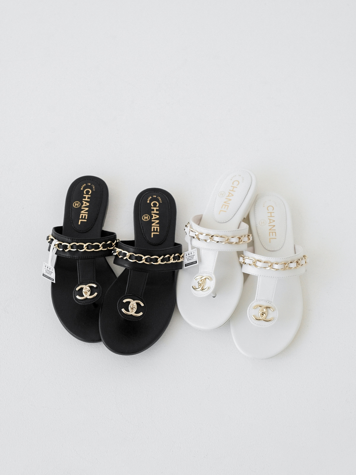 Chanel  Black gold chain flip-flops