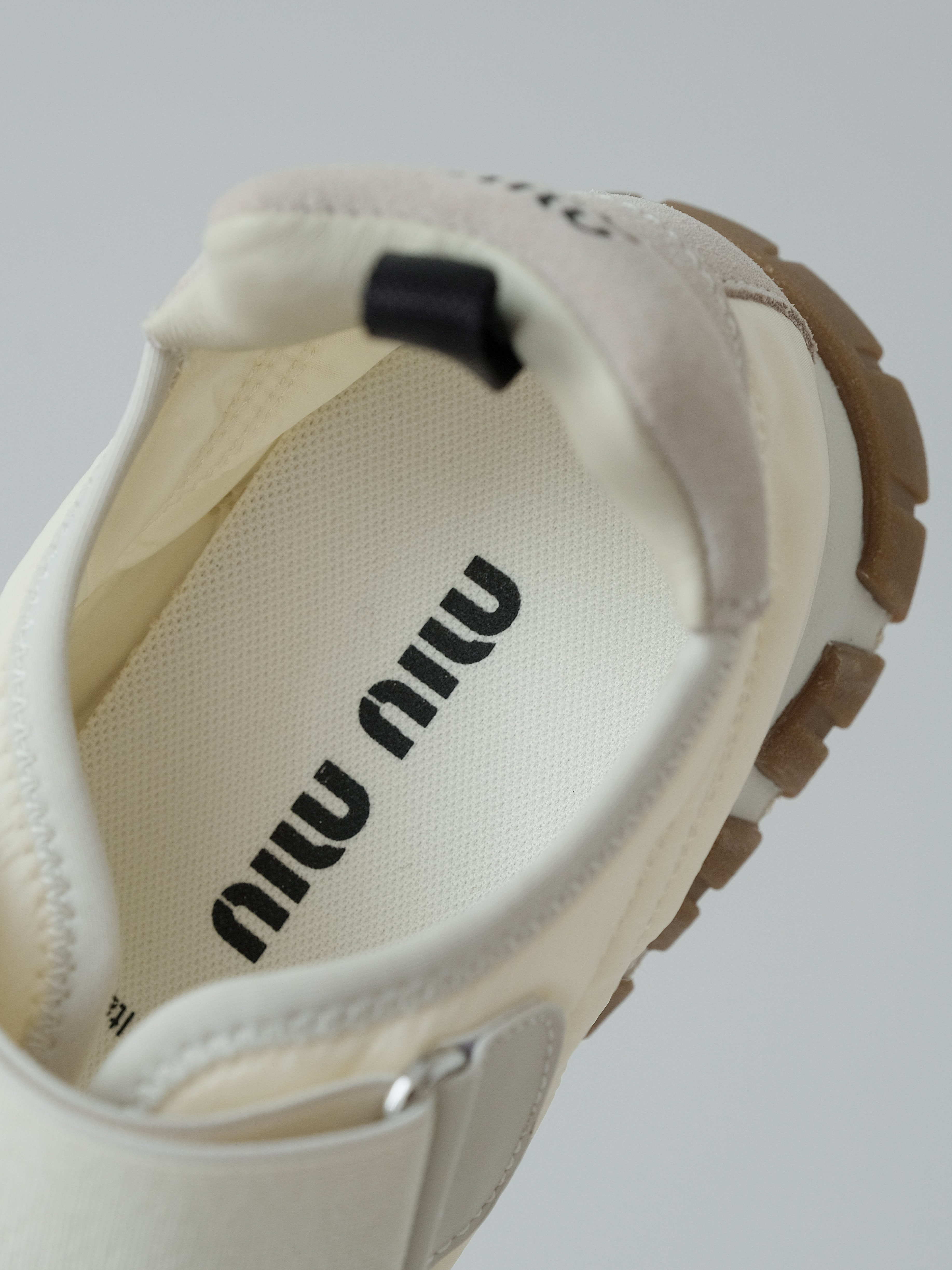 MIU MIU Retro ballet leisure shoes