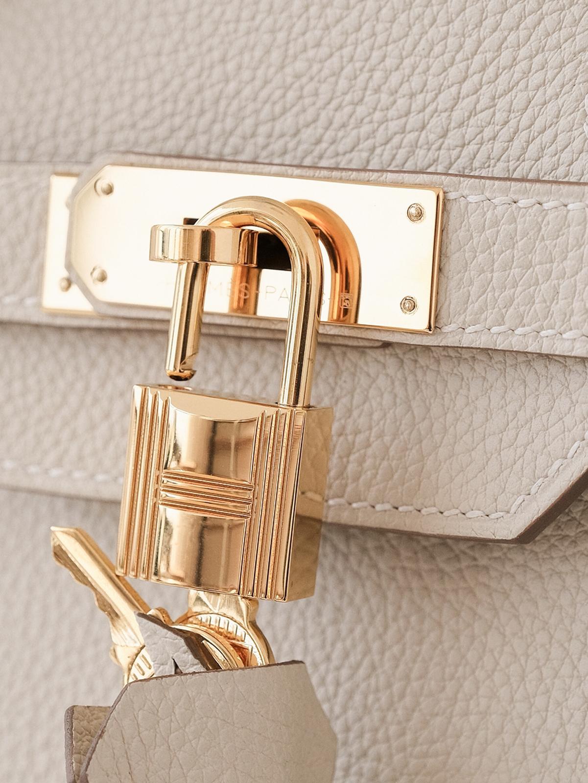 Hermes milkshake platinum buckle