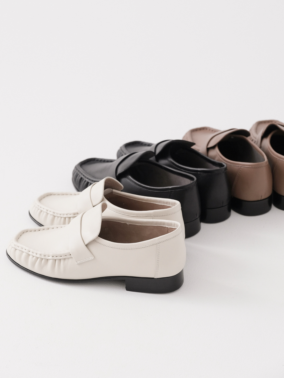 The row super cattle loafers