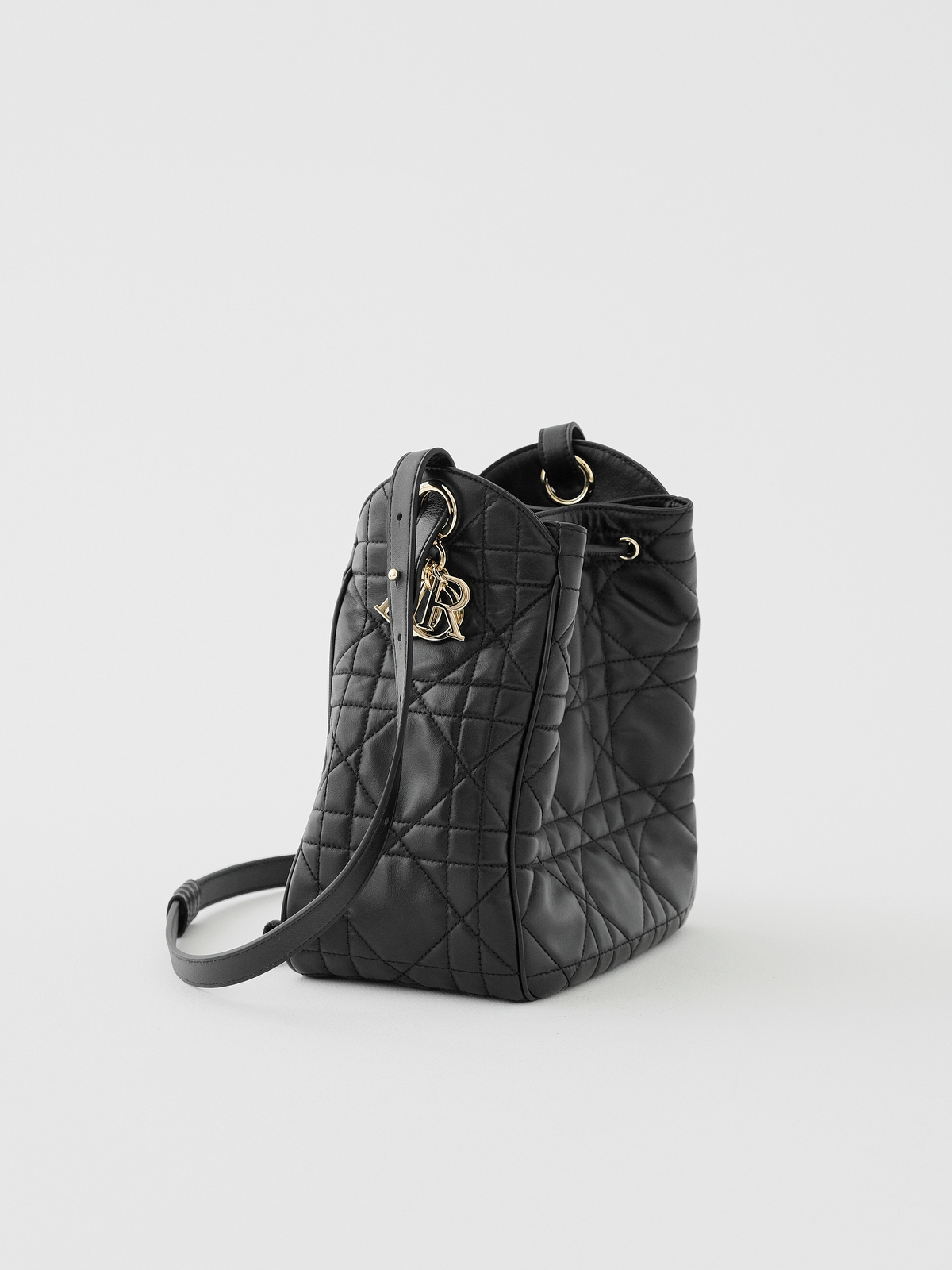 𝗗*𝗢𝗥 𝗗-𝗠𝗢𝗧𝗜𝗢𝗡  Black