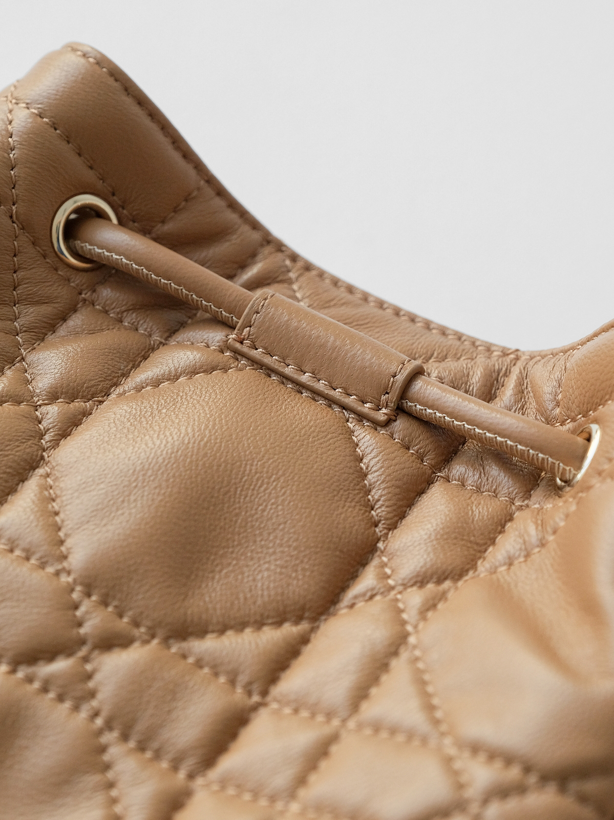 𝗗*𝗢𝗥 𝗗-𝗠𝗢𝗧𝗜𝗢𝗡 Small milk tea color