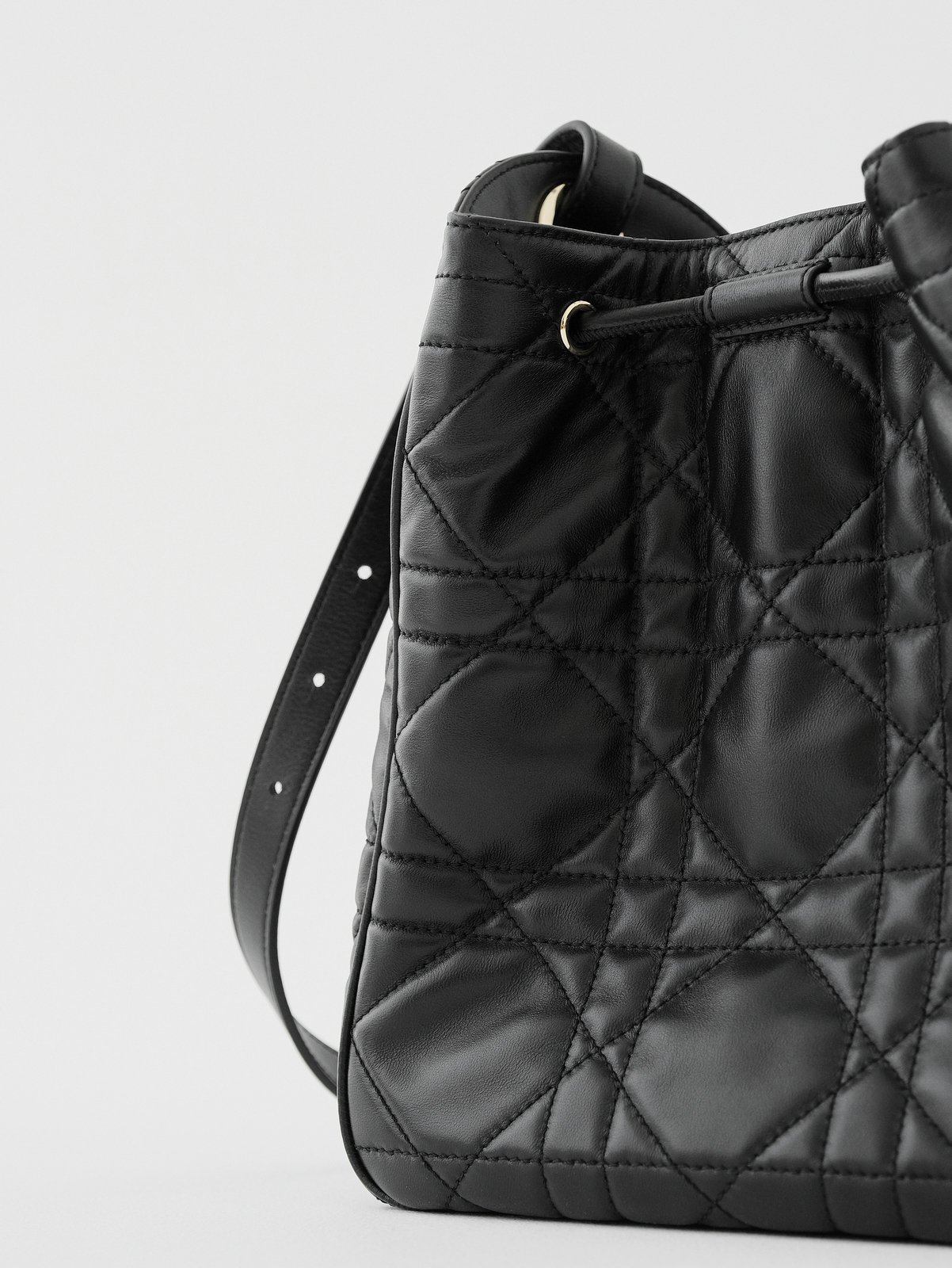 𝗗*𝗢𝗥 𝗗-𝗠𝗢𝗧𝗜𝗢𝗡  Black