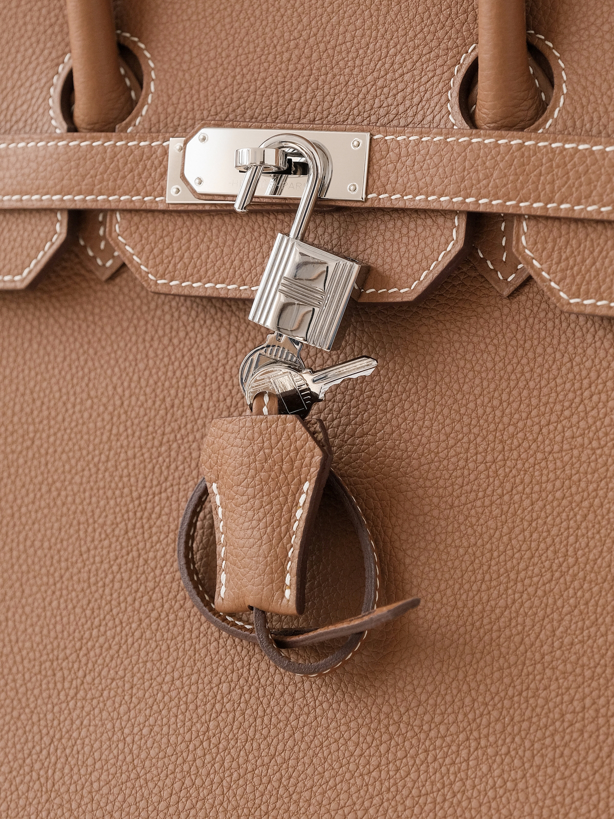 Hermes Birkin gold brown gold buckle