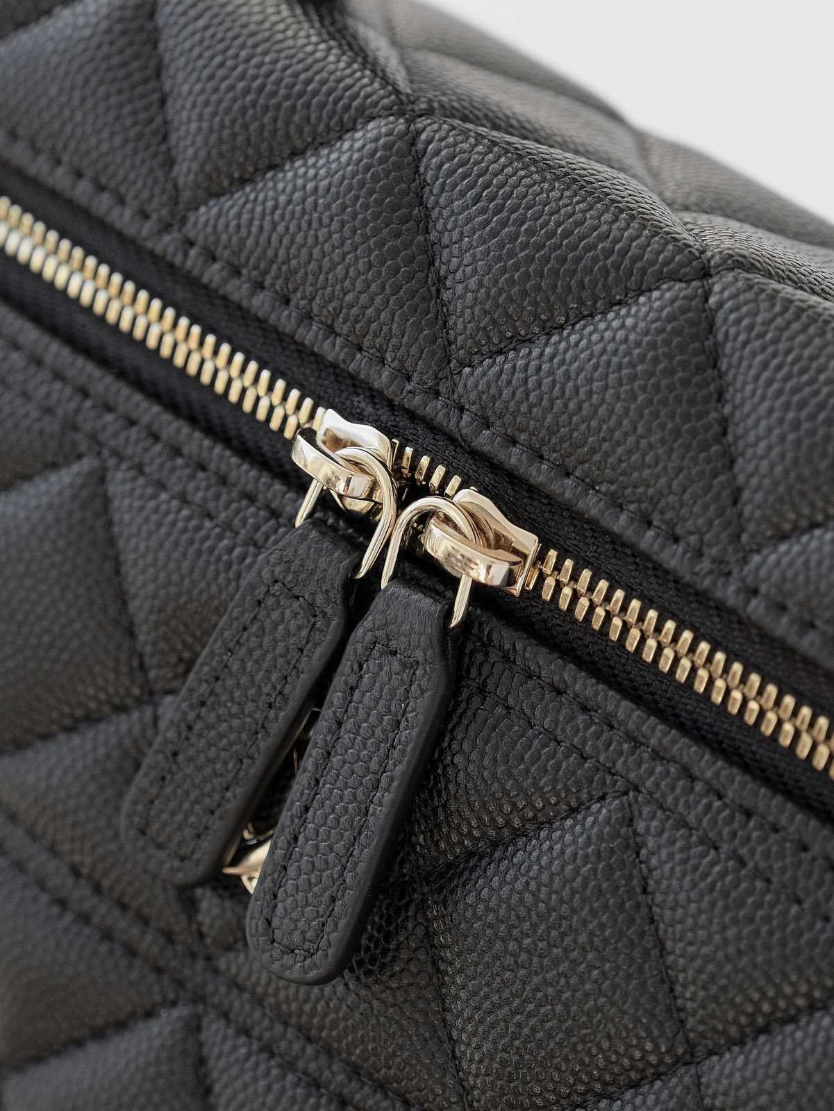 Lunch box clutch bag