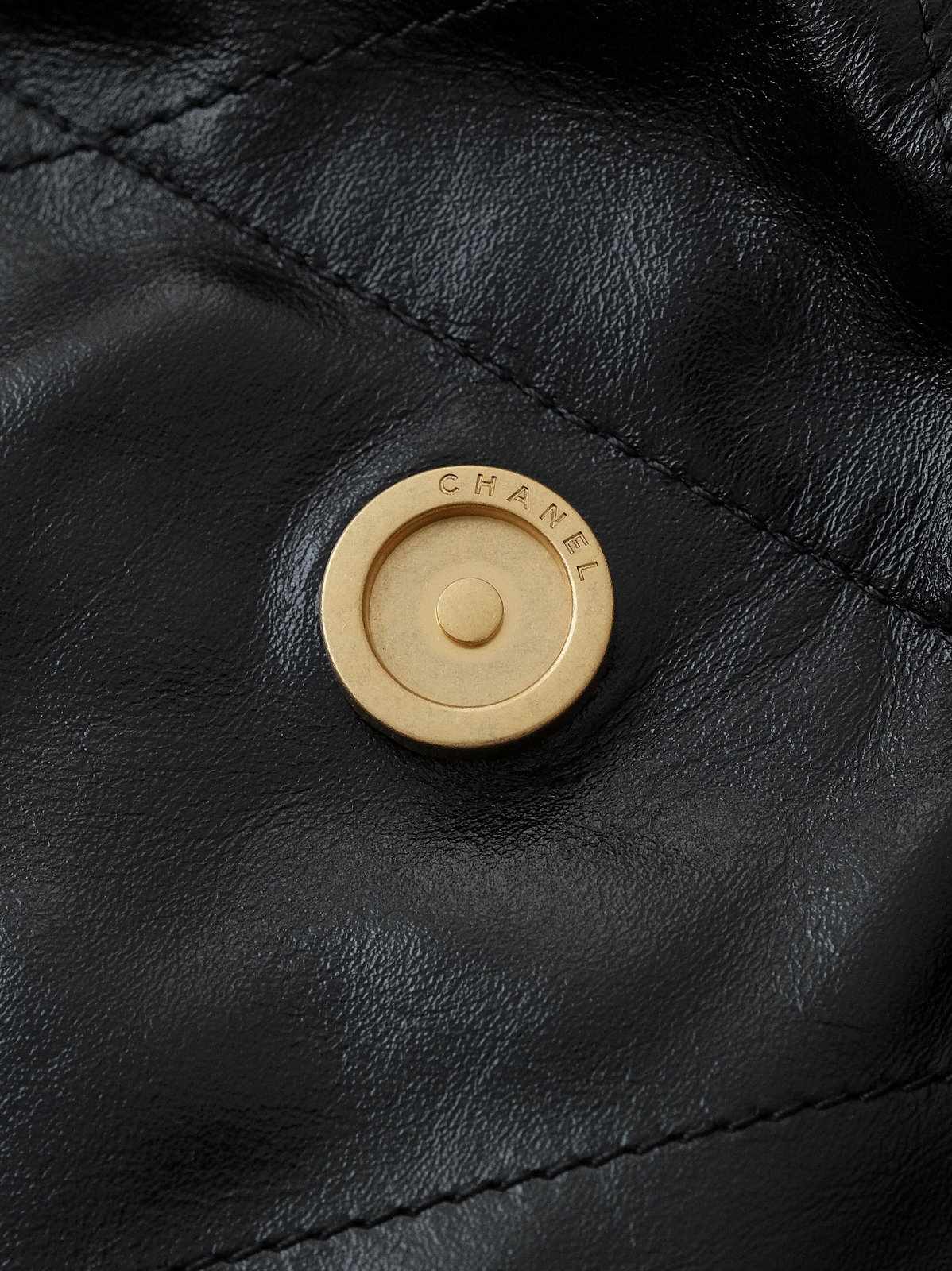 Chanel garbage bag trumpet