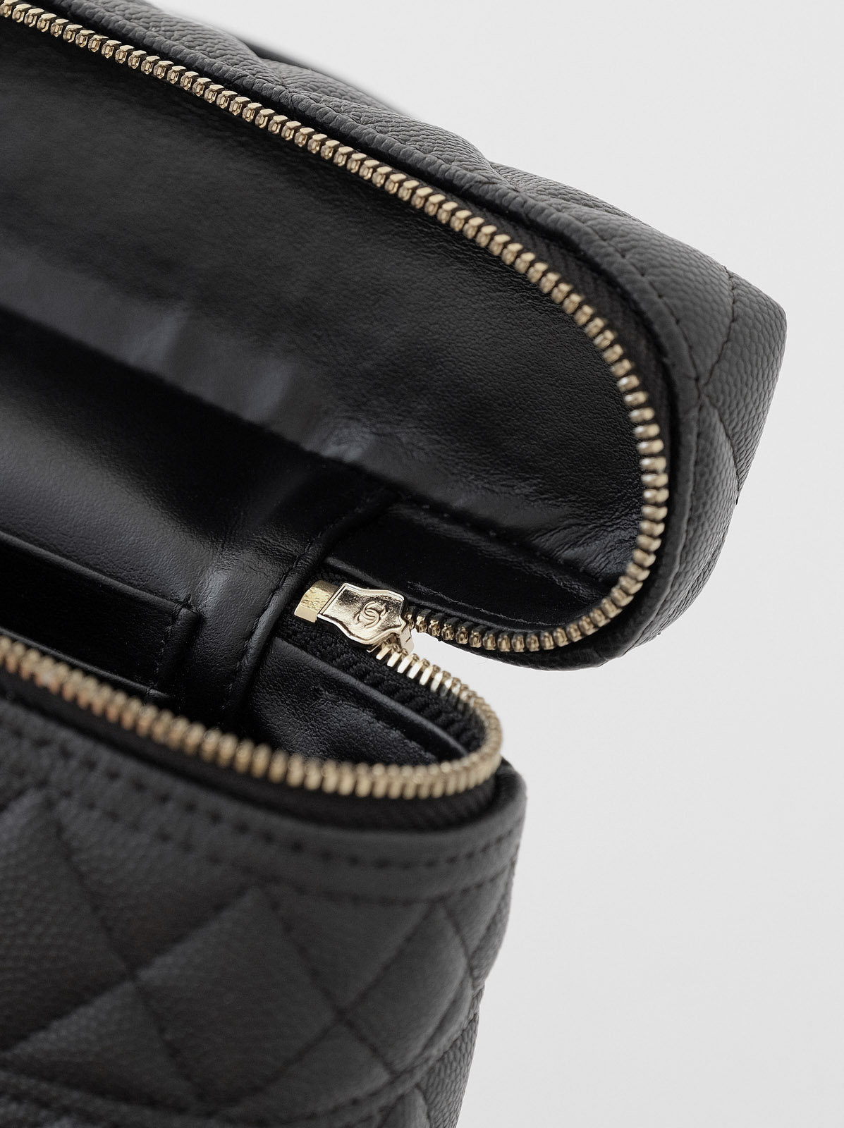 Lunch box clutch bag