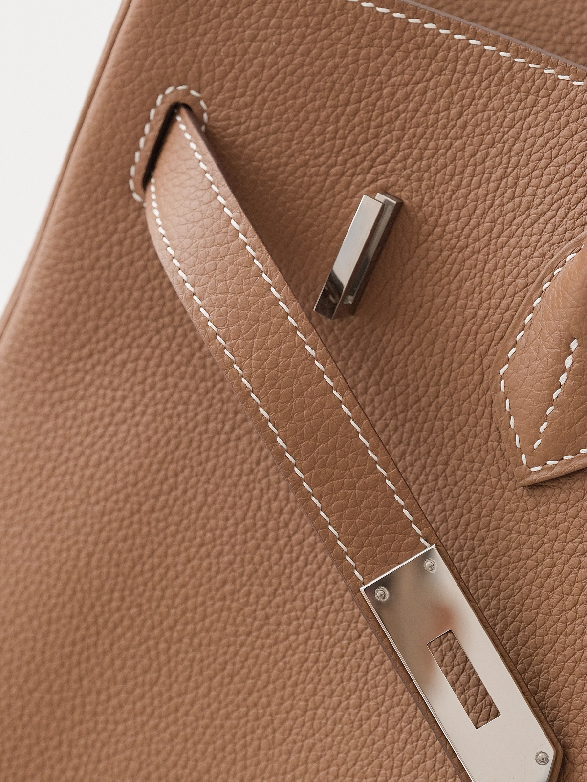 Hermes Birkin gold brown gold buckle