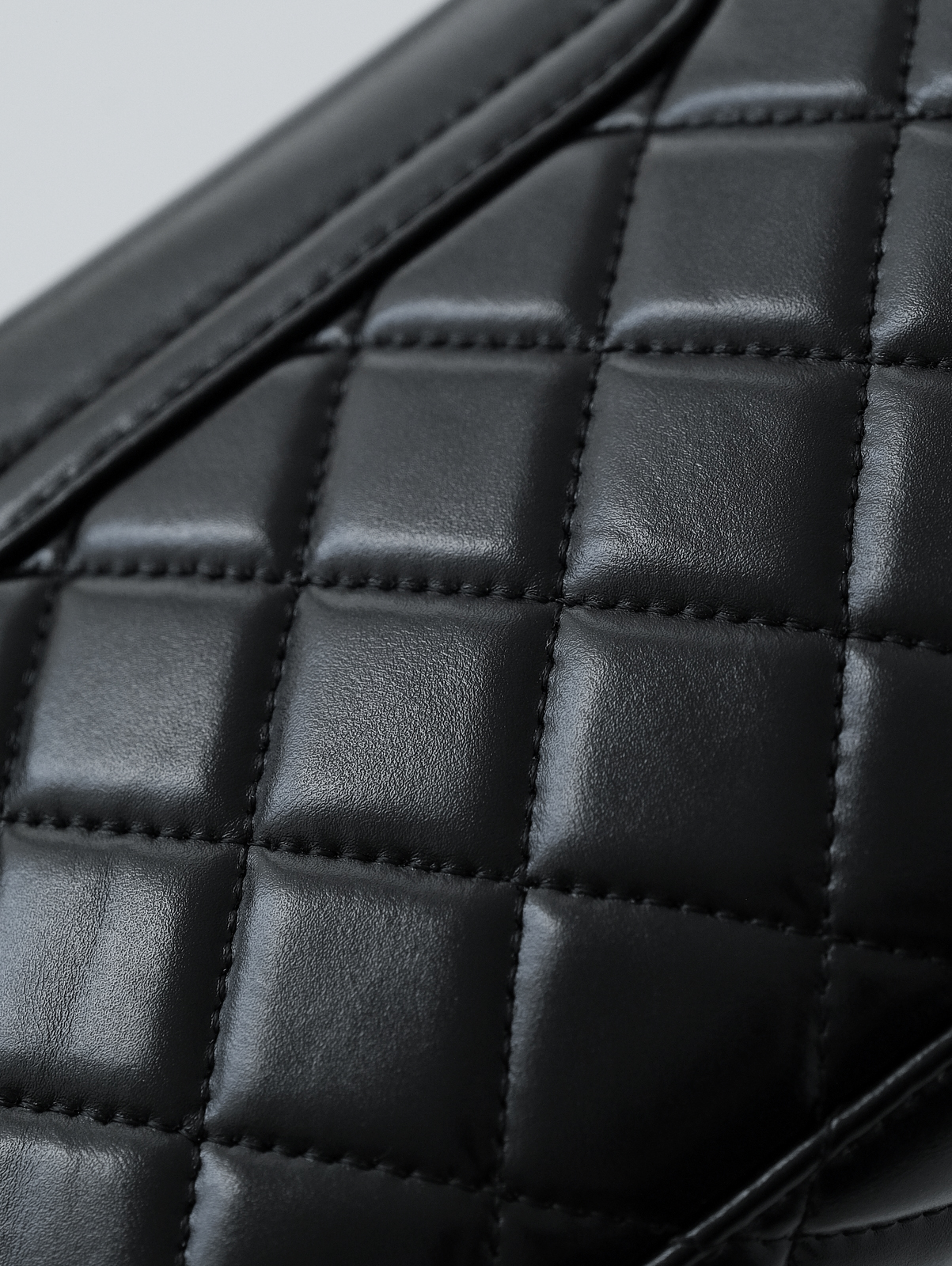 𝗞𝗲𝗹𝗹𝘆 𝗺𝗶𝗻𝗶