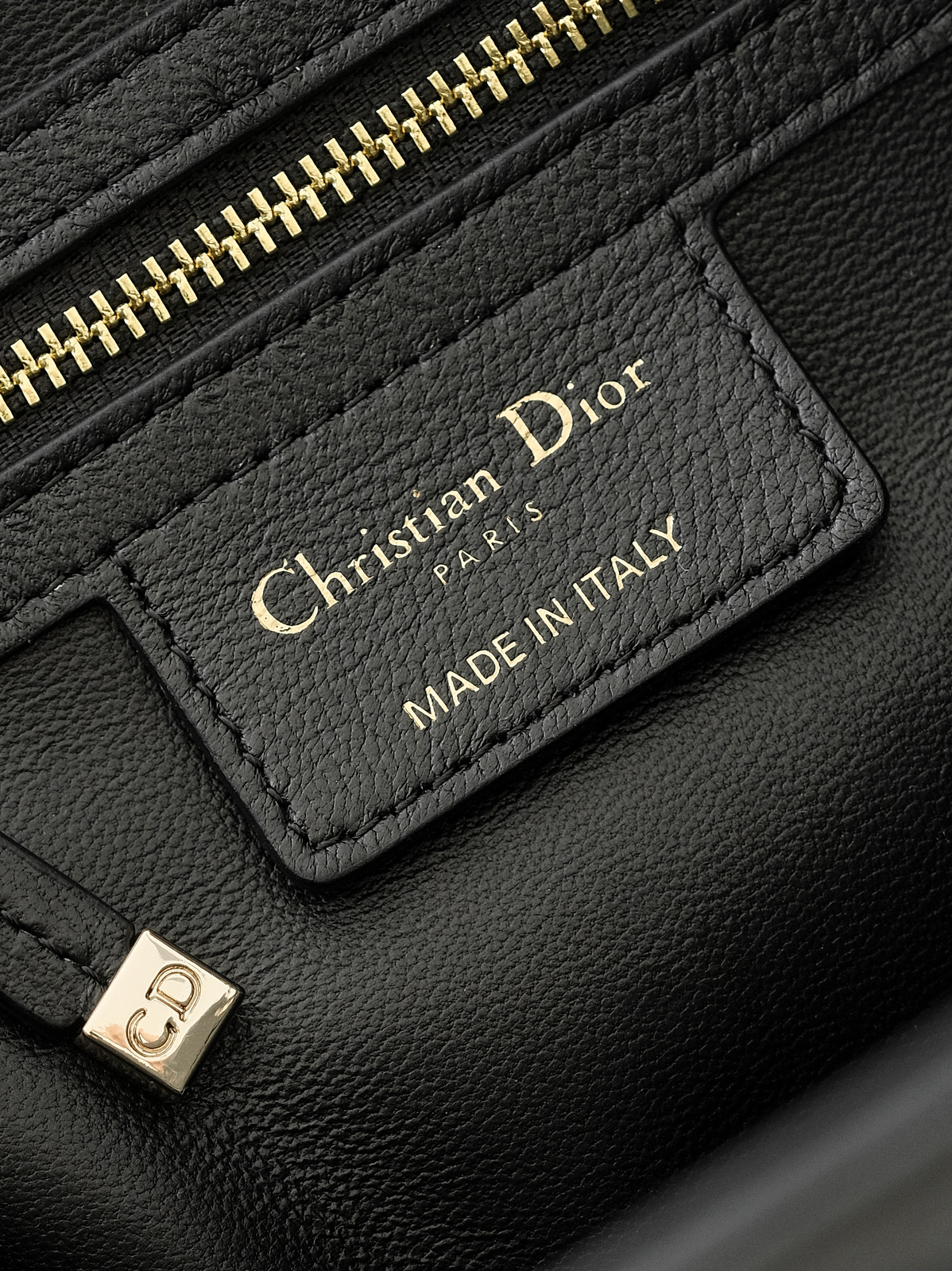 𝗗*𝗢𝗥 𝗗-𝗠𝗢𝗧𝗜𝗢𝗡  Black