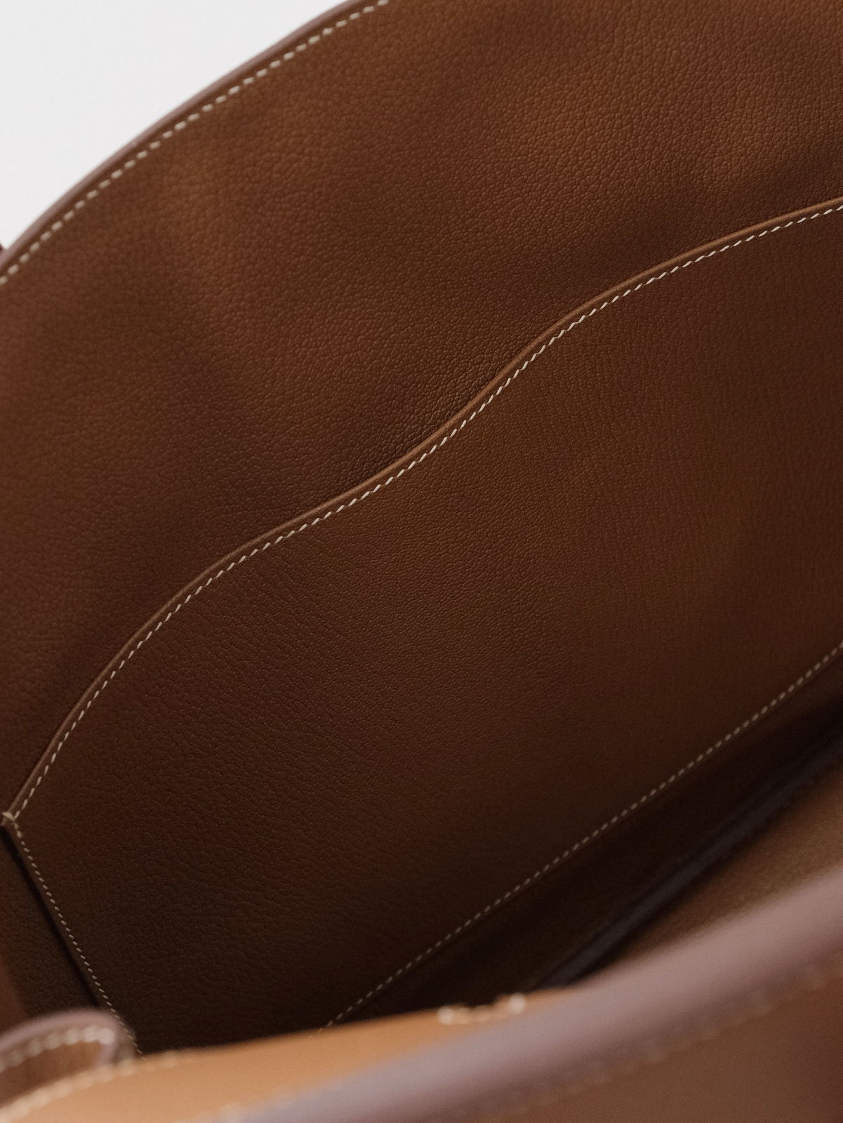 Hermes Birkin gold brown gold buckle