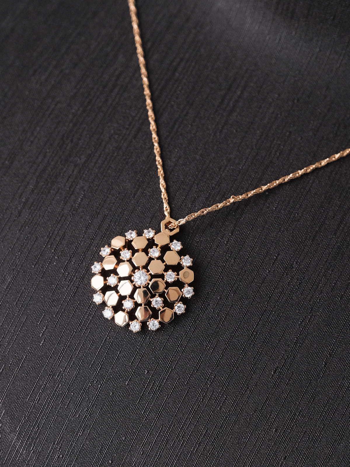 Chaumet  Bee My Love  necklace