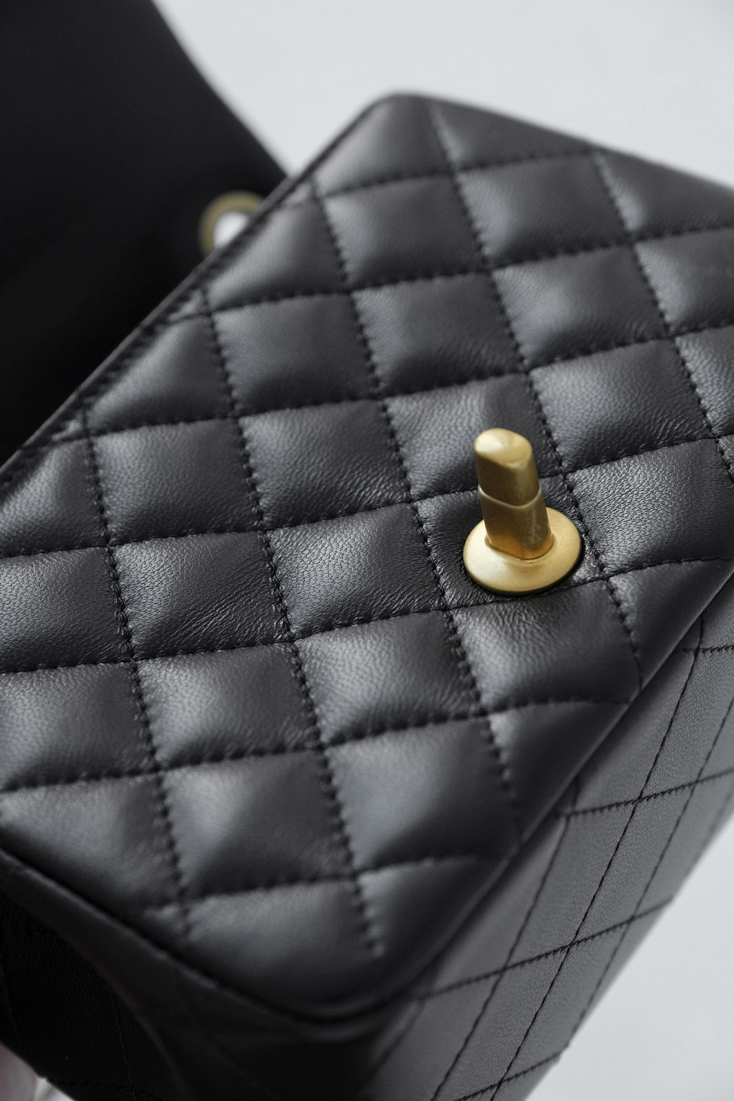 Chanel golden ball square fat man