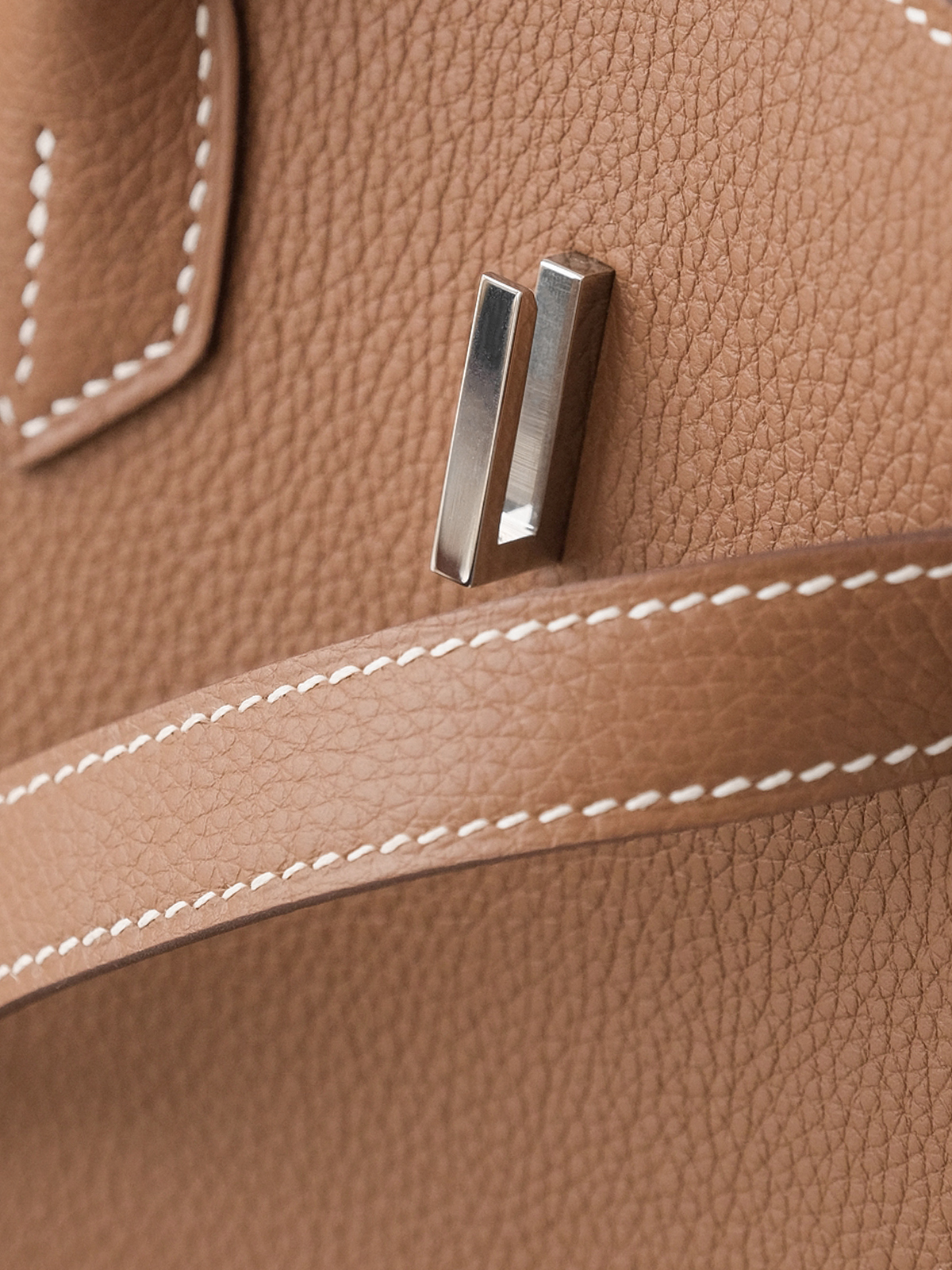 Hermes Birkin gold brown gold buckle