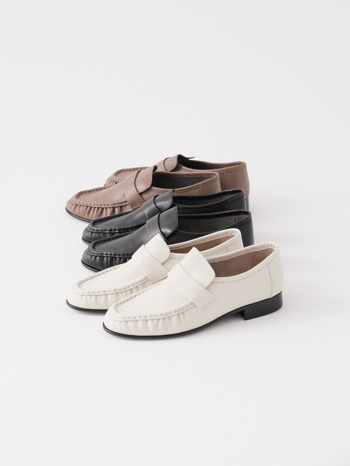 The row super cattle loafers