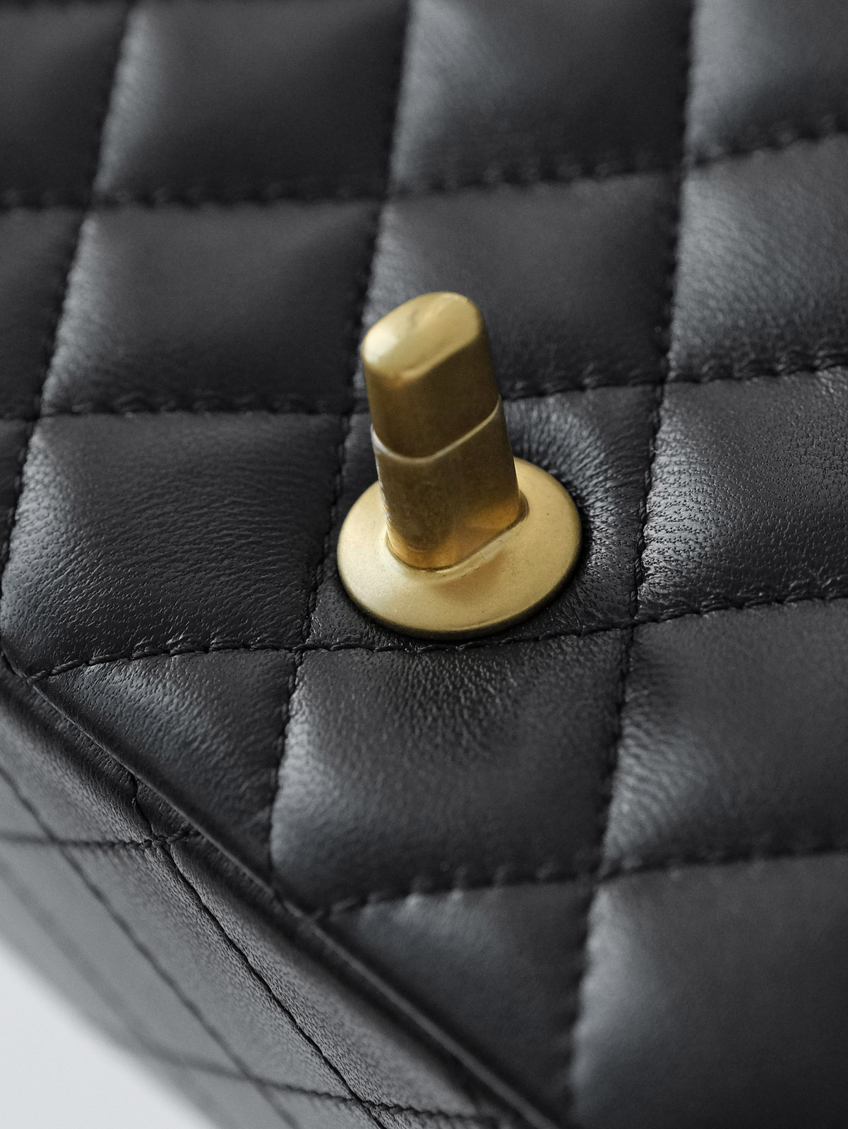 Chanel golden ball square fat man