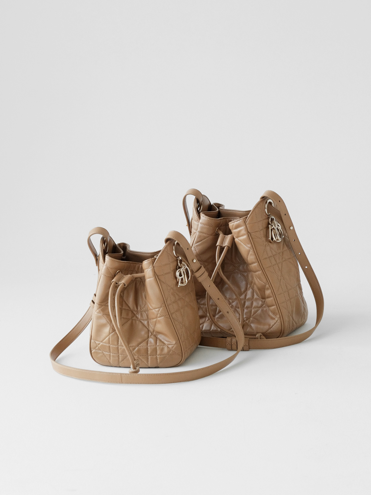 𝗗*𝗢𝗥 𝗗-𝗠𝗢𝗧𝗜𝗢𝗡 Small milk tea color