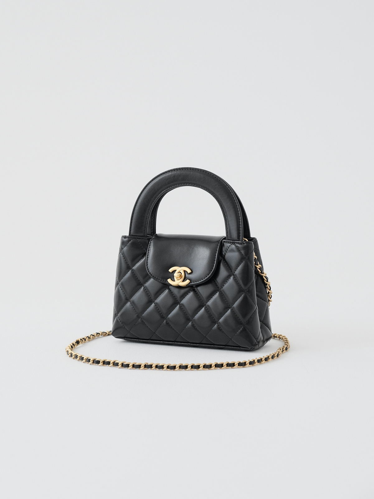 𝗞𝗲𝗹𝗹𝘆 𝗺𝗶𝗻𝗶