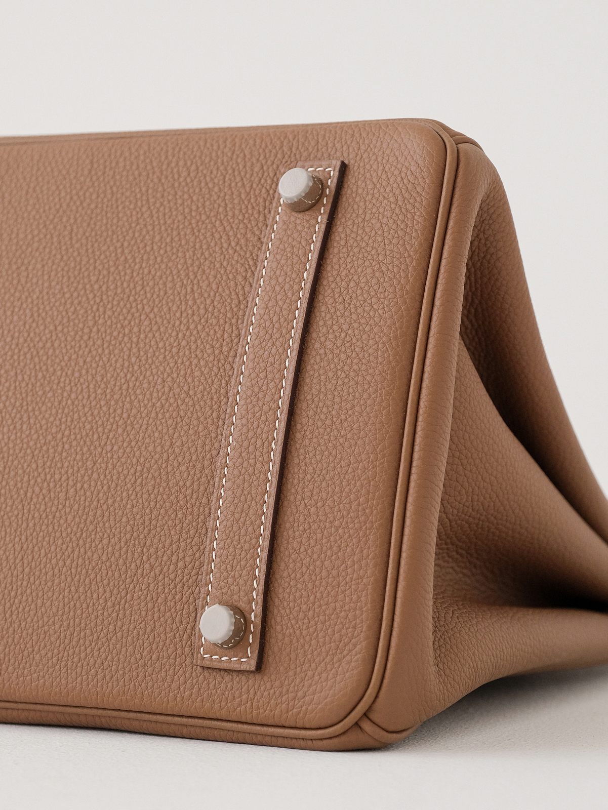 Hermes Birkin gold brown gold buckle