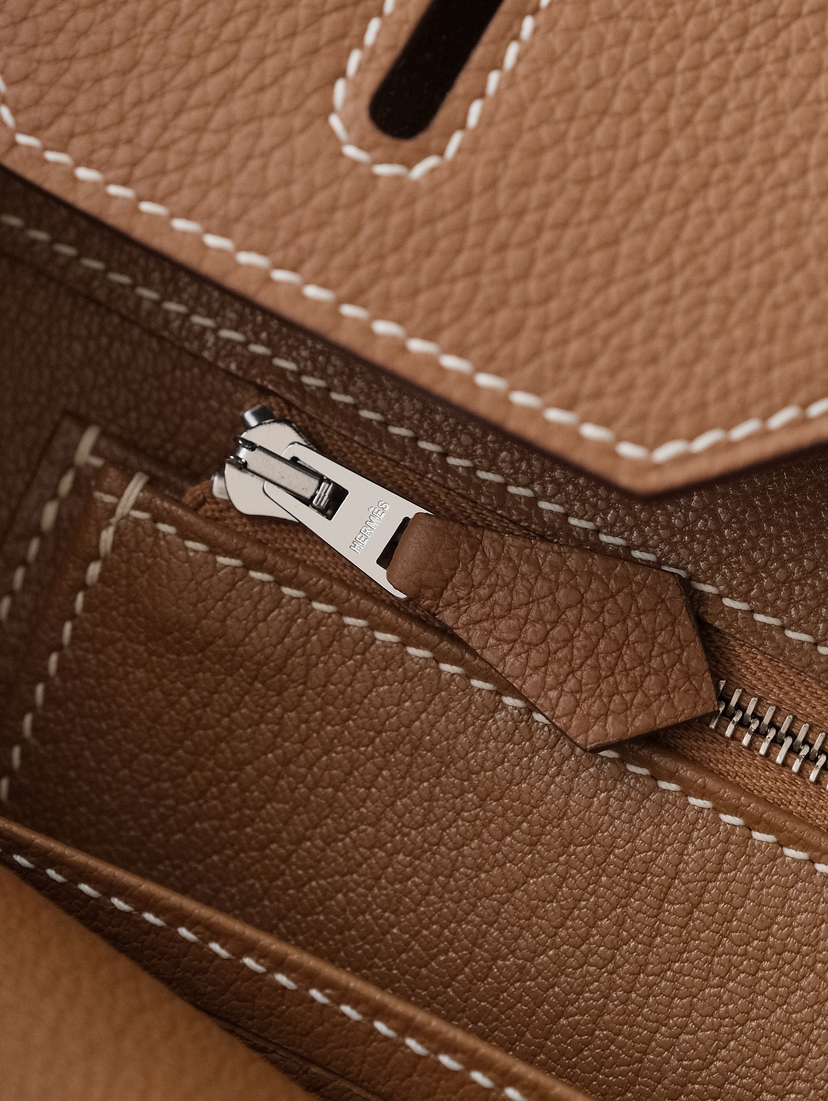 Hermes Birkin gold brown gold buckle