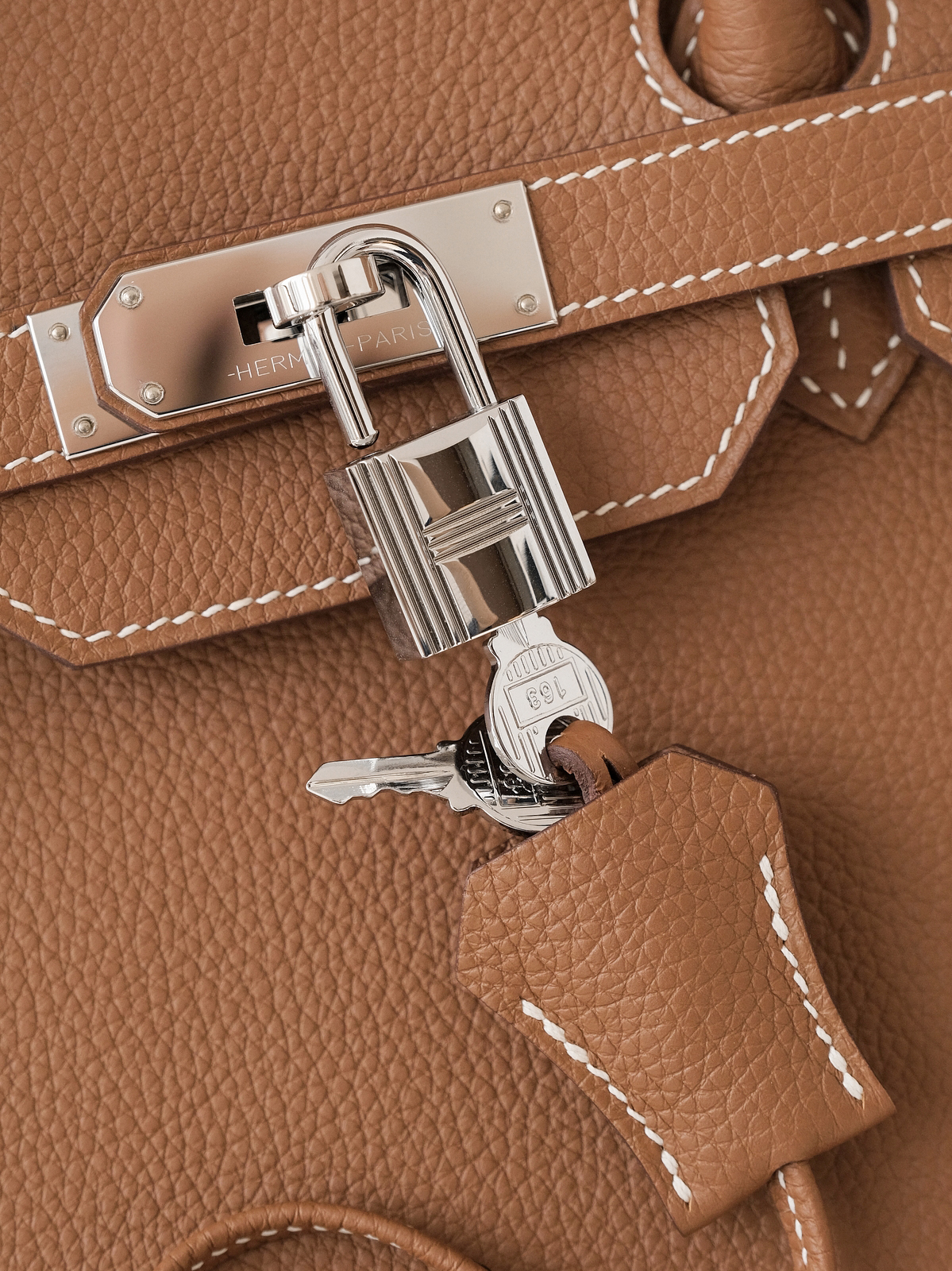 Hermes Birkin gold brown gold buckle