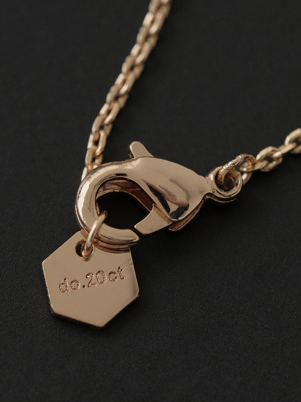 Ring pendant necklace