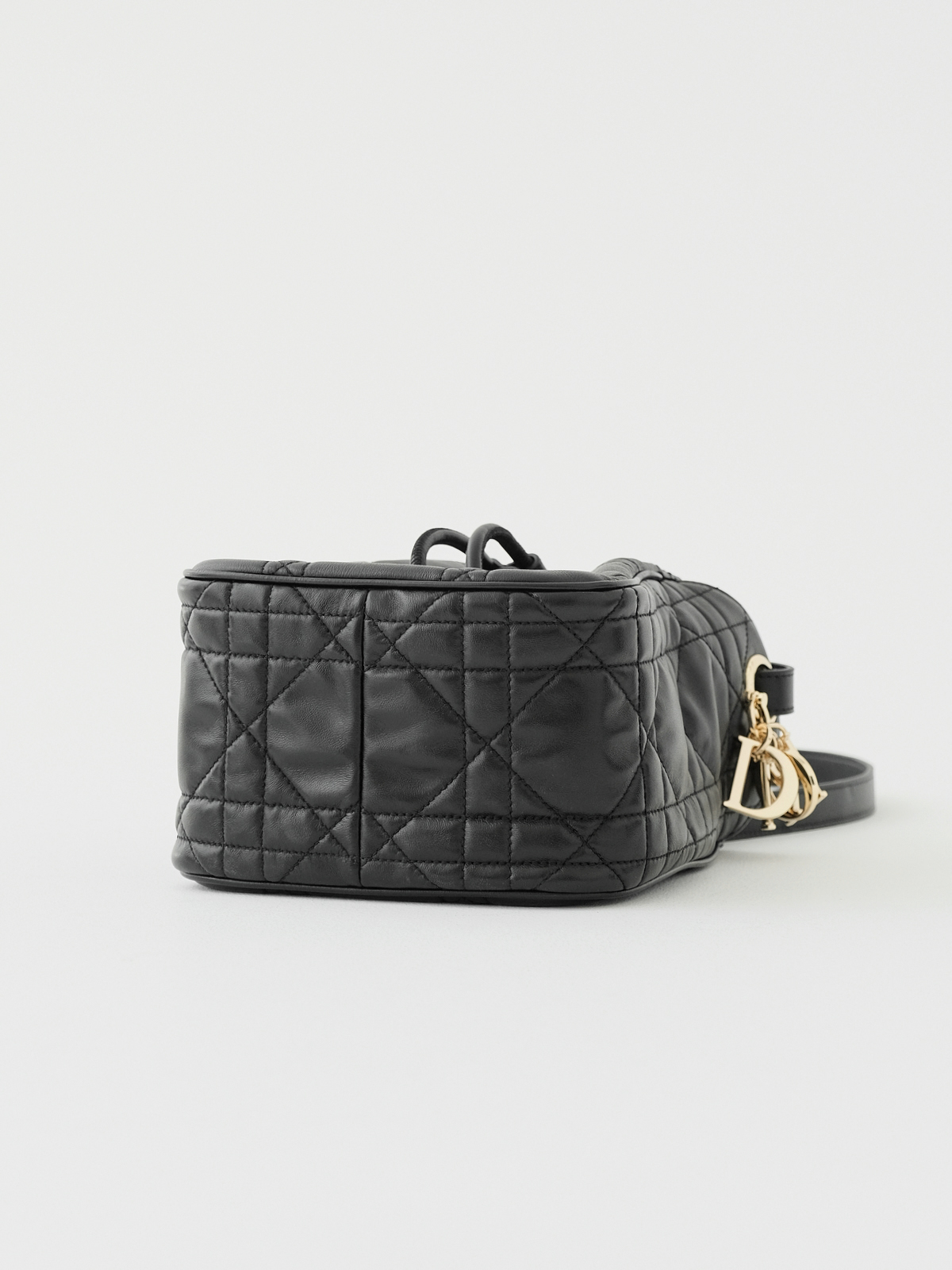 𝗗*𝗢𝗥 𝗗-𝗠𝗢𝗧𝗜𝗢𝗡  Black