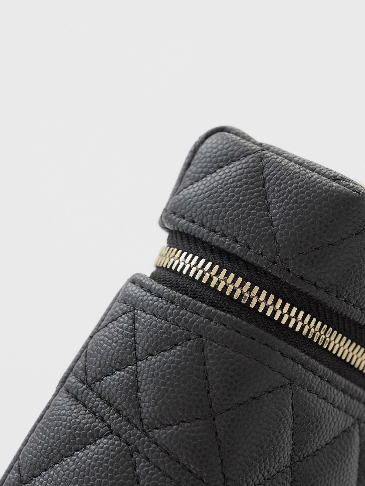 Lunch box clutch bag