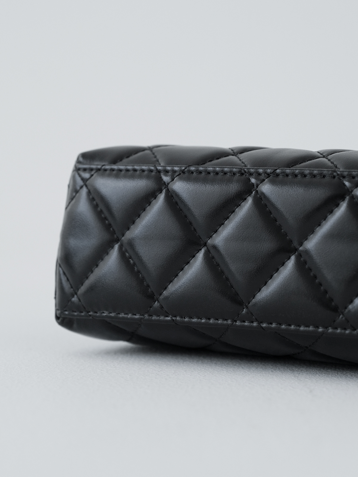 𝗞𝗲𝗹𝗹𝘆 𝗺𝗶𝗻𝗶