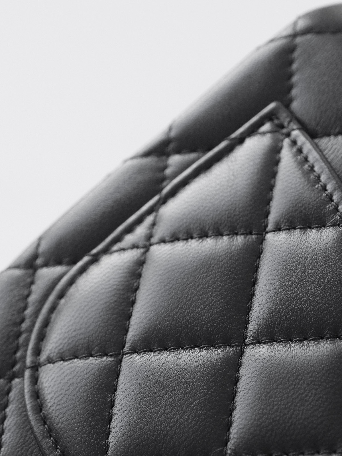 Chanel golden ball square fat man