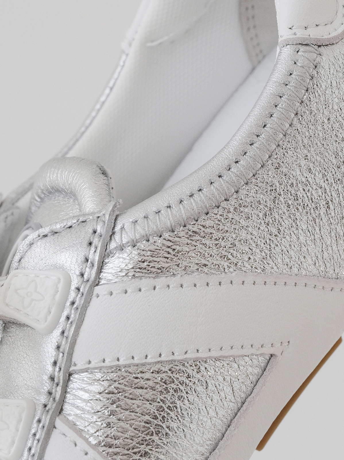 LOUIS  VUITTON Sneakerin