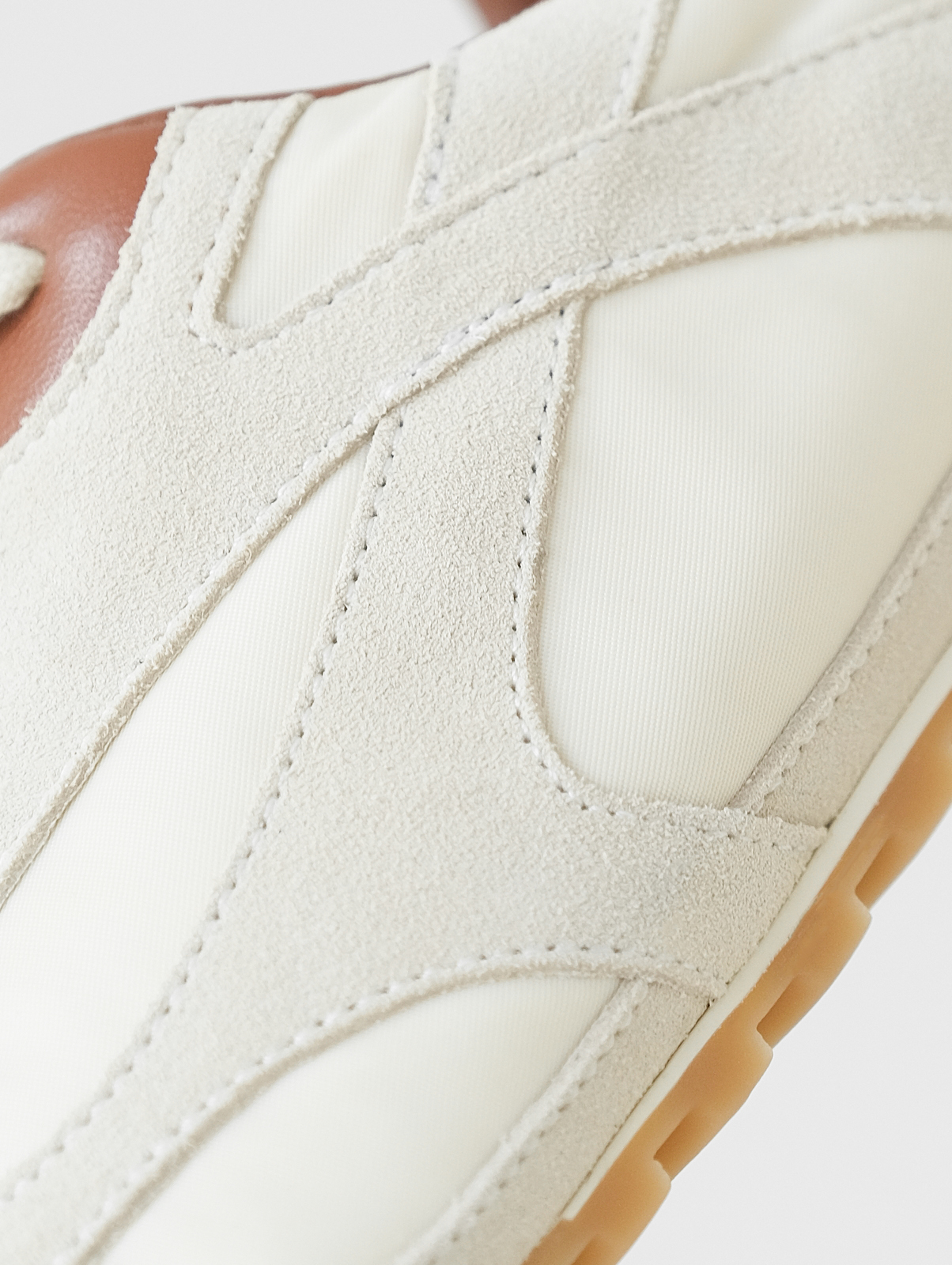 Bottega Veneta retro Forrest Gump sneakers