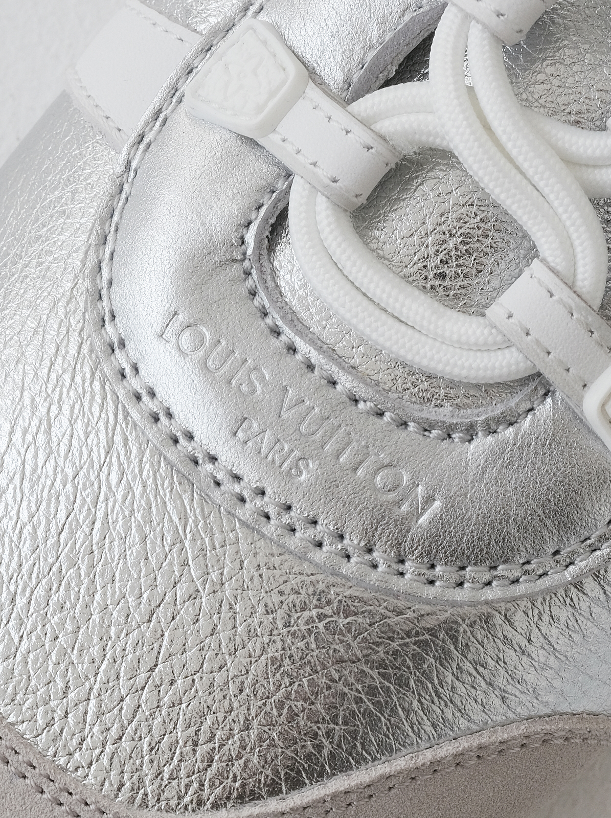 LOUIS  VUITTON Sneakerin