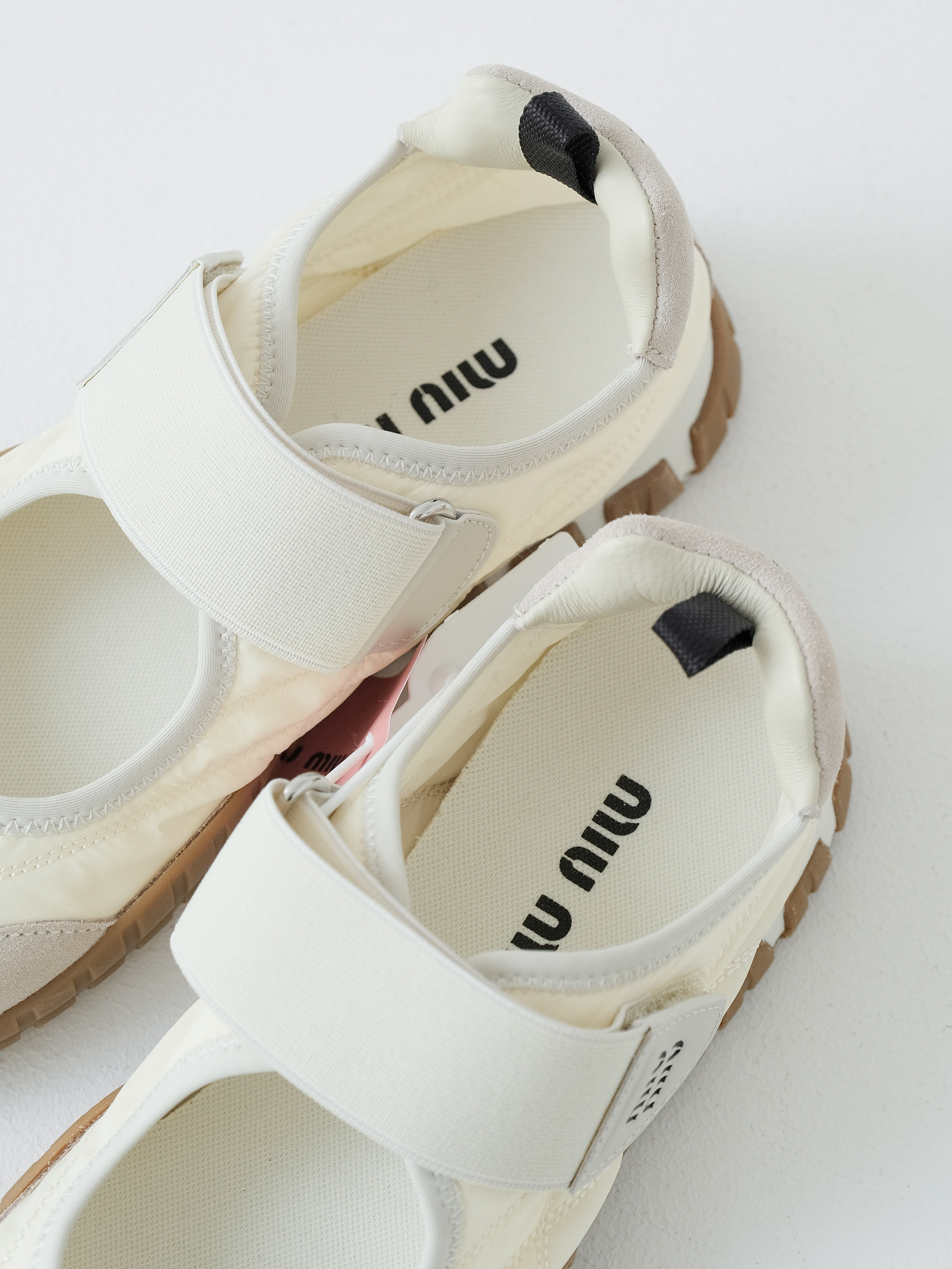 MIU MIU Retro ballet leisure shoes