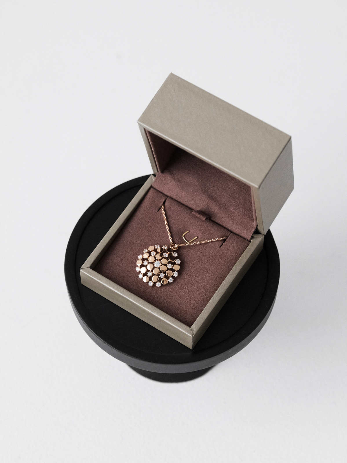 Chaumet  Bee My Love  necklace