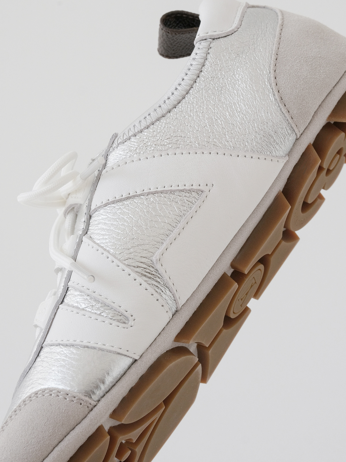 LOUIS  VUITTON Sneakerin