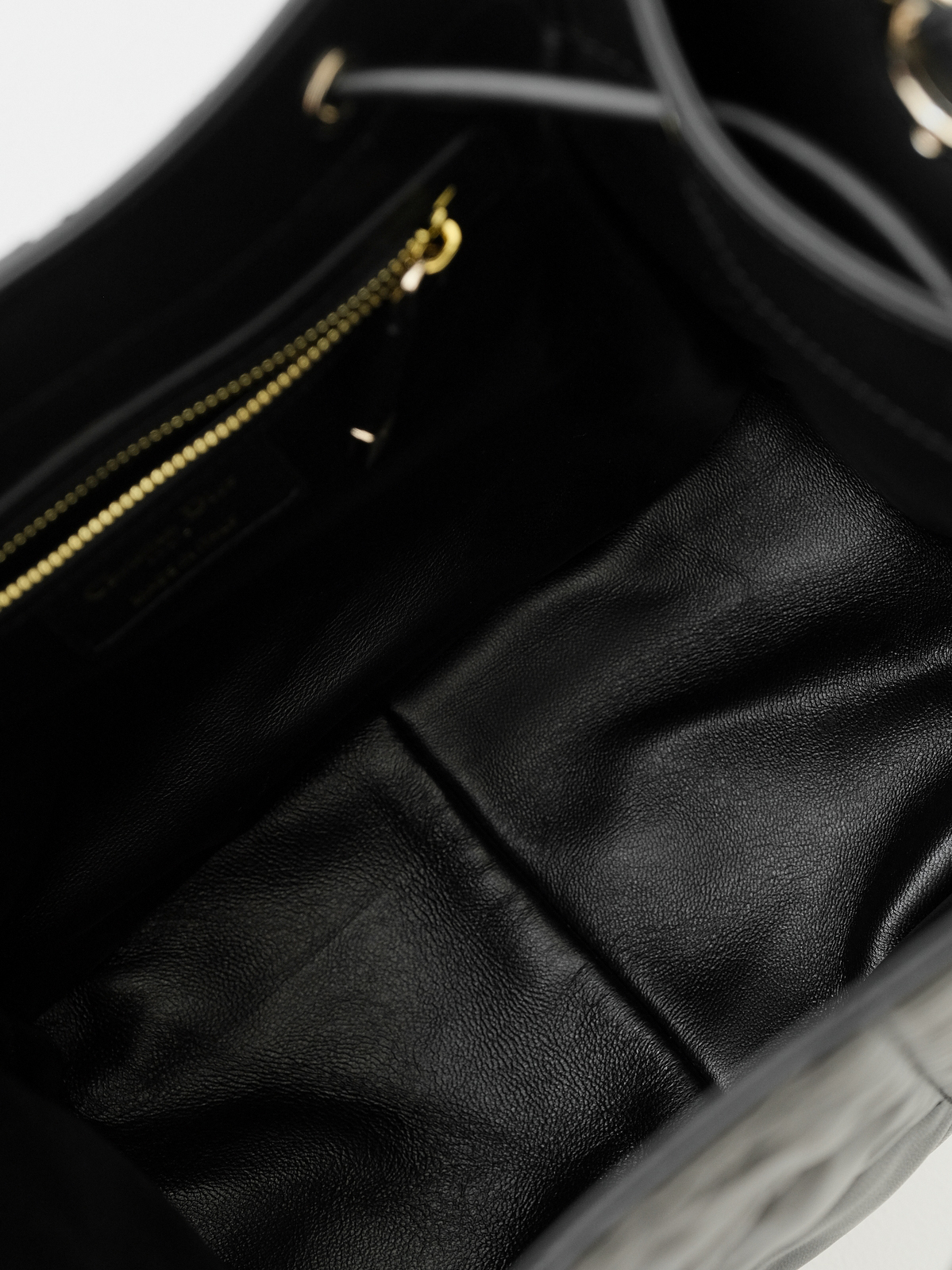 𝗗*𝗢𝗥 𝗗-𝗠𝗢𝗧𝗜𝗢𝗡  Black