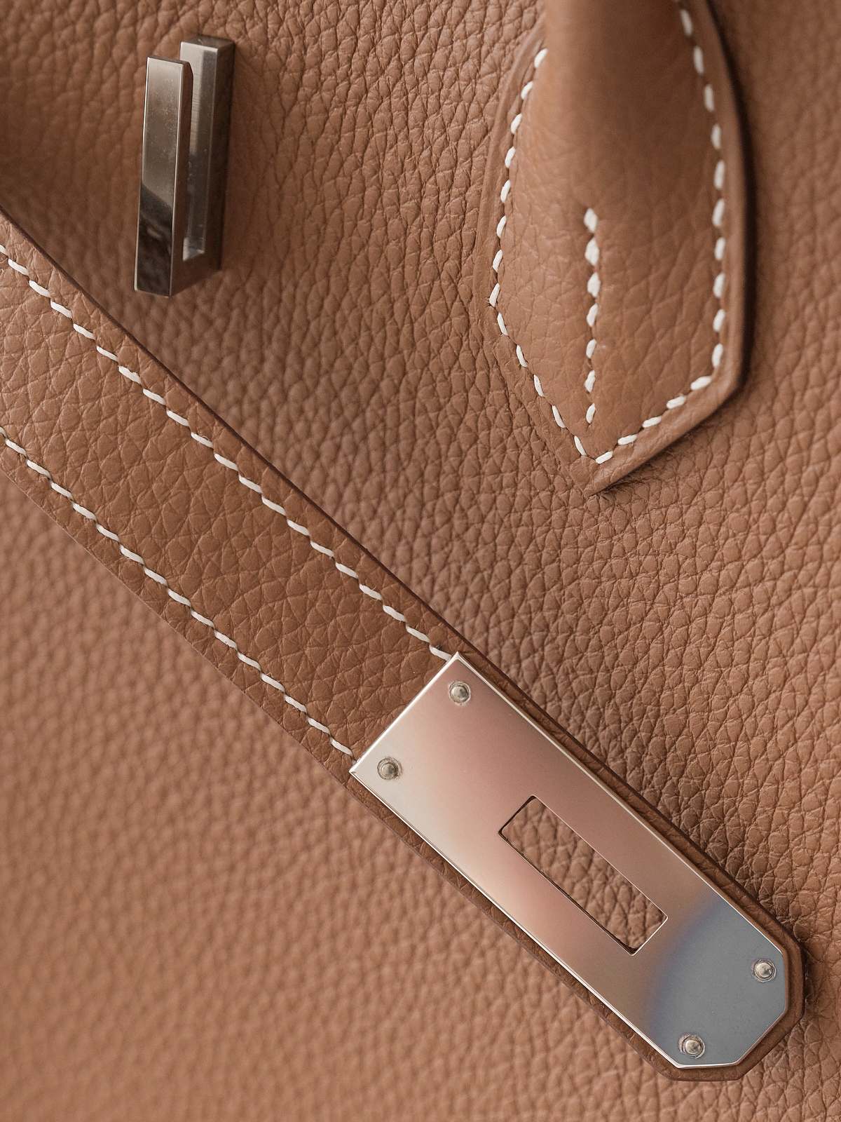 Hermes Birkin gold brown gold buckle