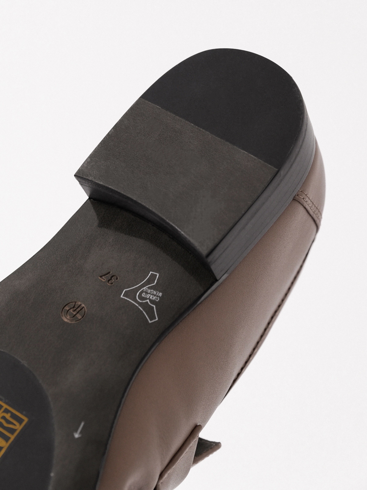 The row super cattle loafers