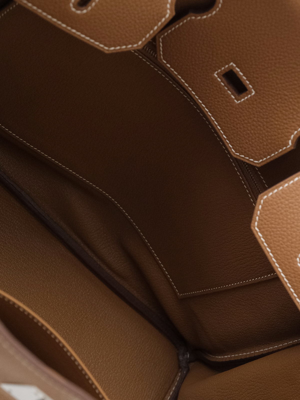 Hermes Birkin gold brown gold buckle