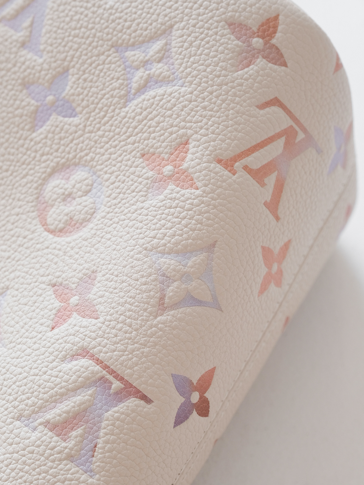 Allinbb bucket-beige gradient bag